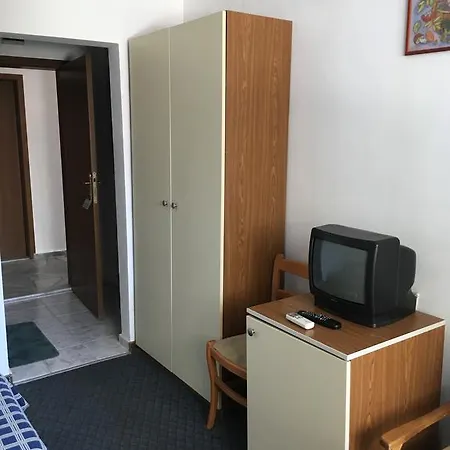 Hotel Corona 3*
