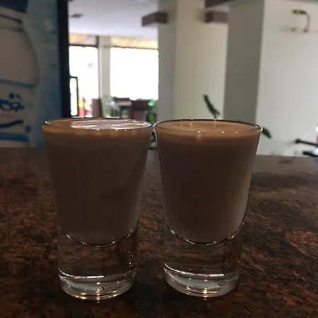 Hotel Corona فندق 3*