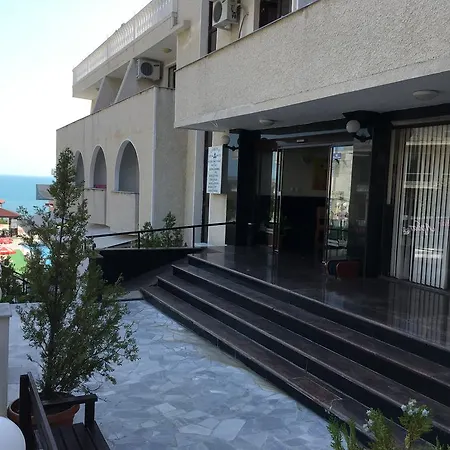 Hotel Corona 3* סבטי ולאס